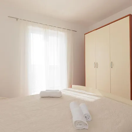 Irena-1 By Interhome Appartement